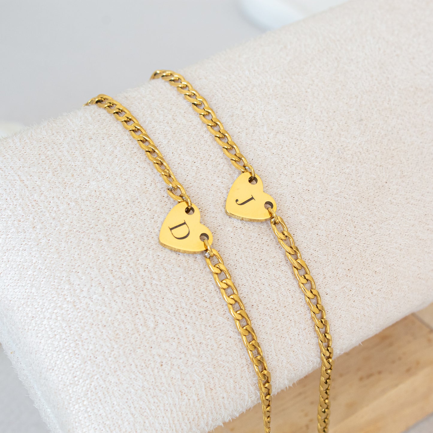 Par de pulseras iniciales 2