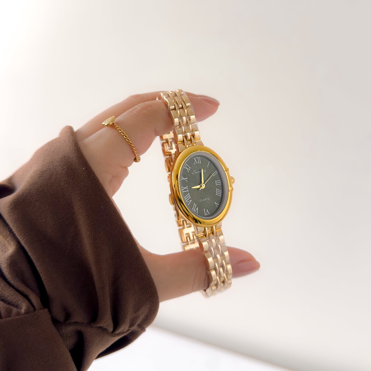 Reloj Sunlifex Ovalado oliva