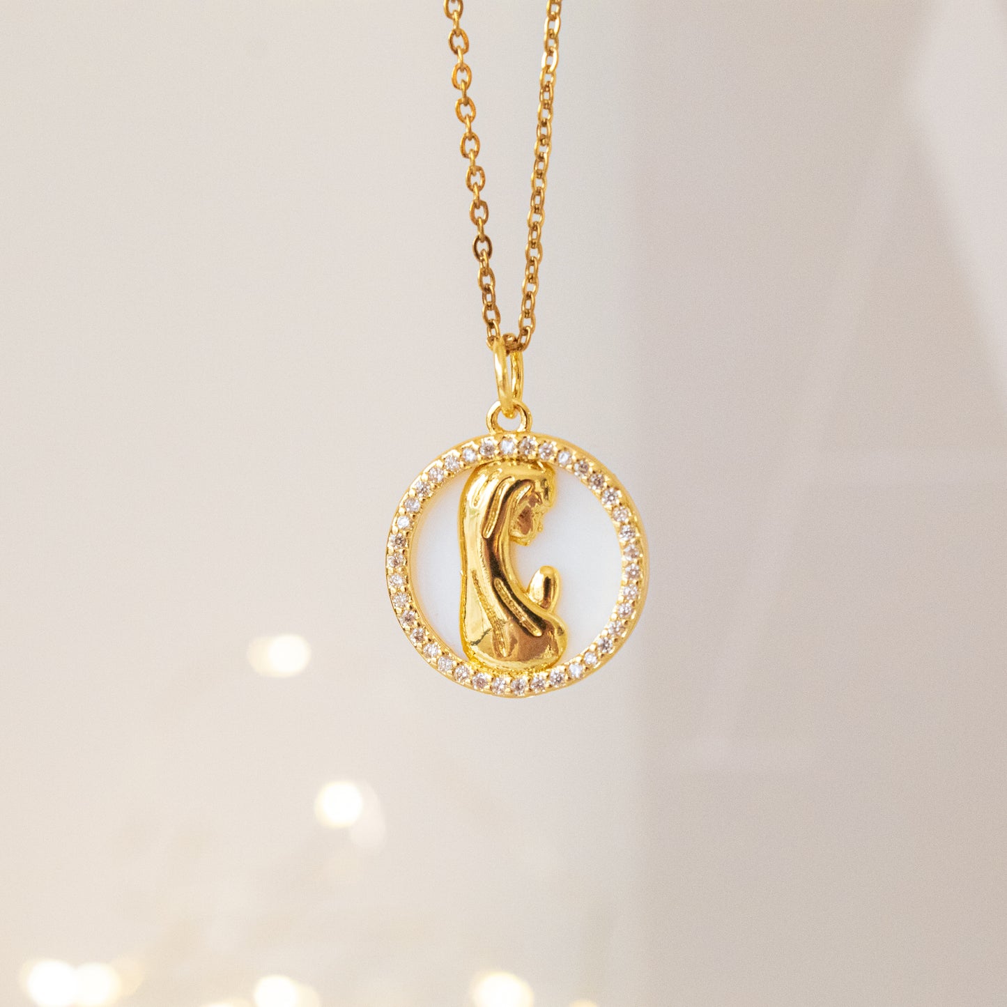 Cadena Virgen María