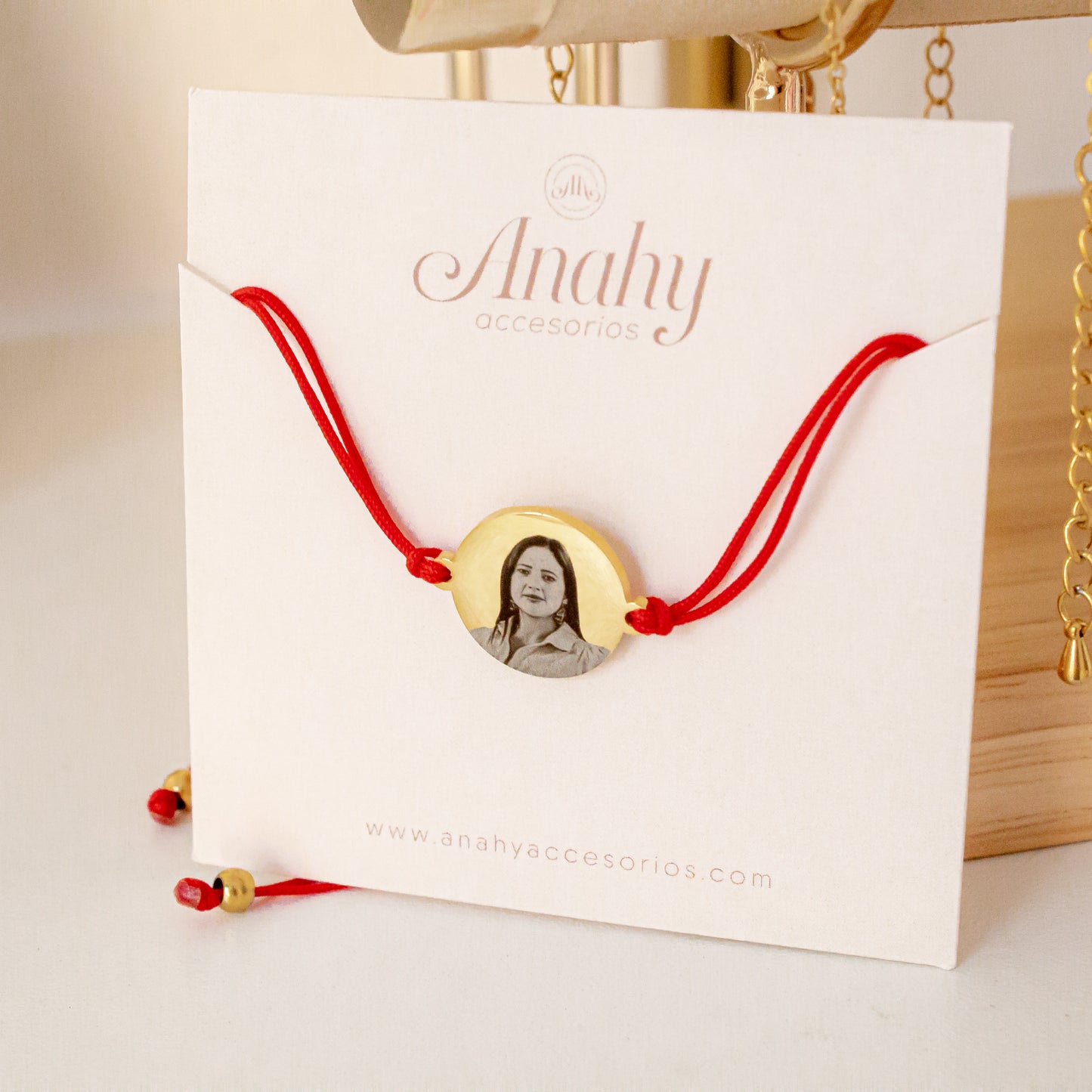 Pulsera de Hilo grabada