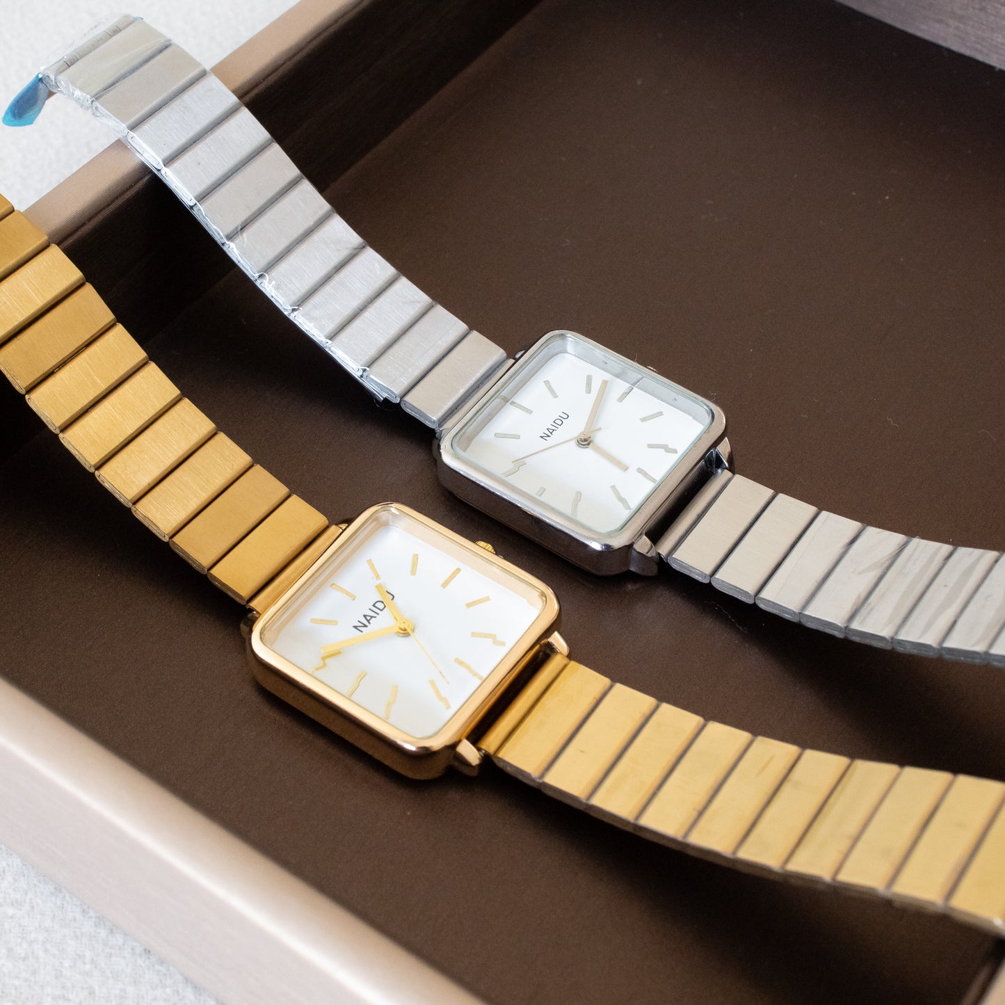 Reloj Naidu Cuadrado