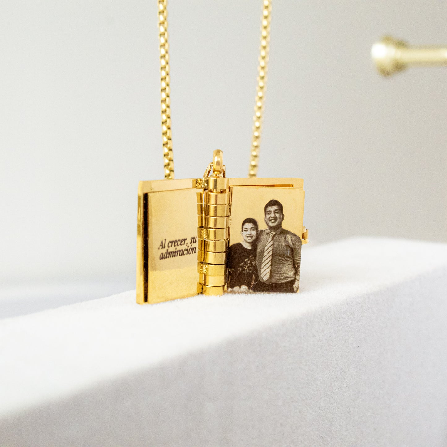 Cadena “Historias”