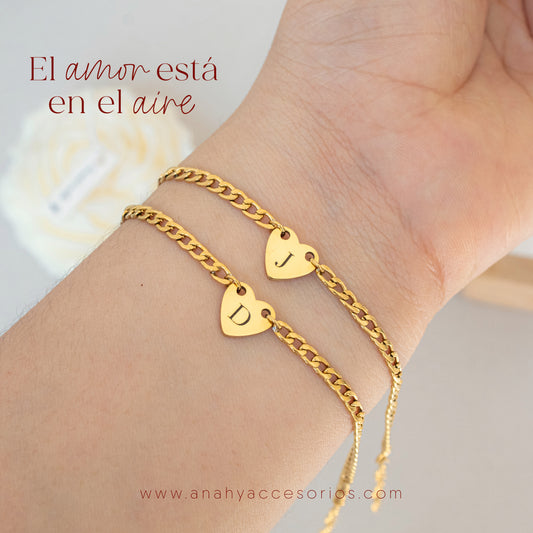 Par de pulseras iniciales 2