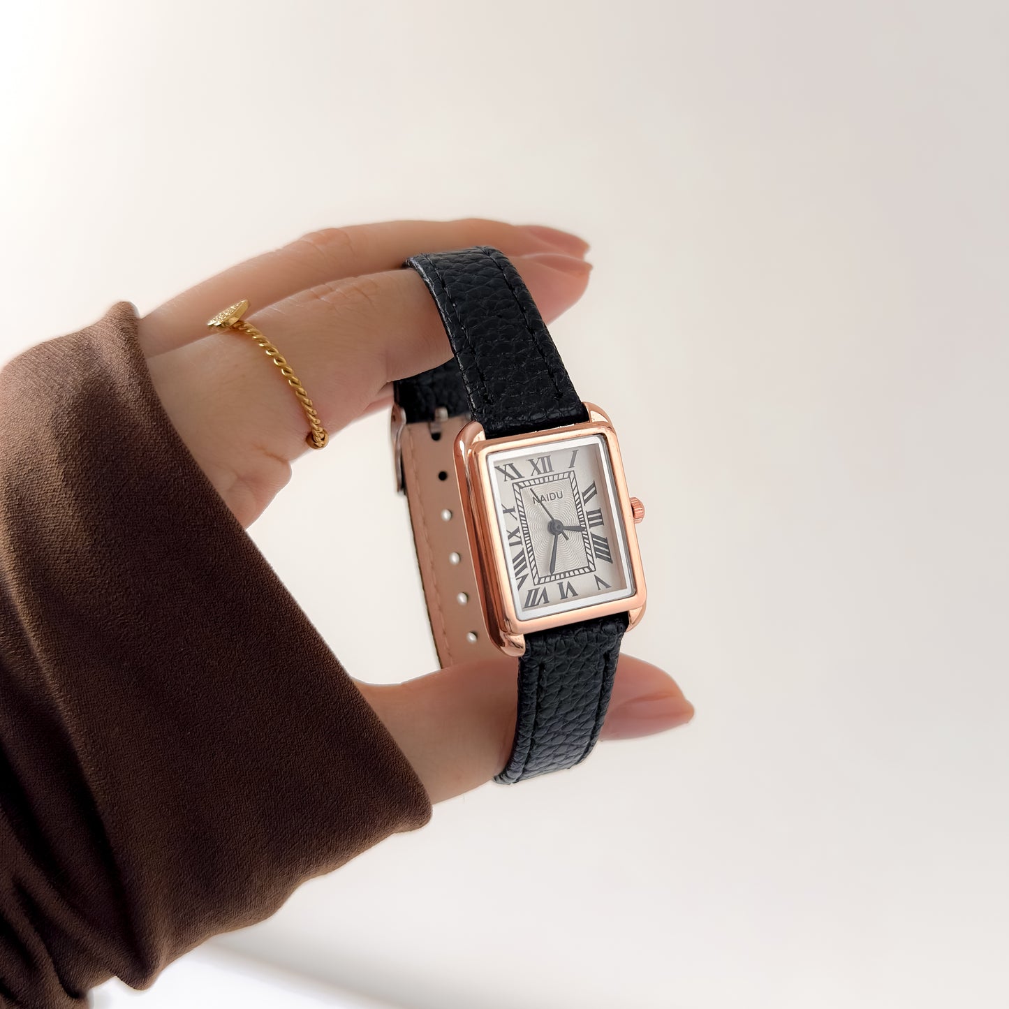 Reloj Naidu Cuadrado correa